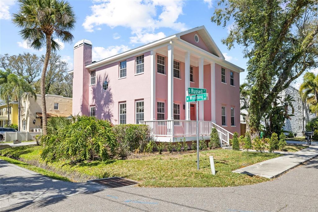 Photo of 6013 S Russell Street, Tampa, FL 33611 (MLS # TB8480106)