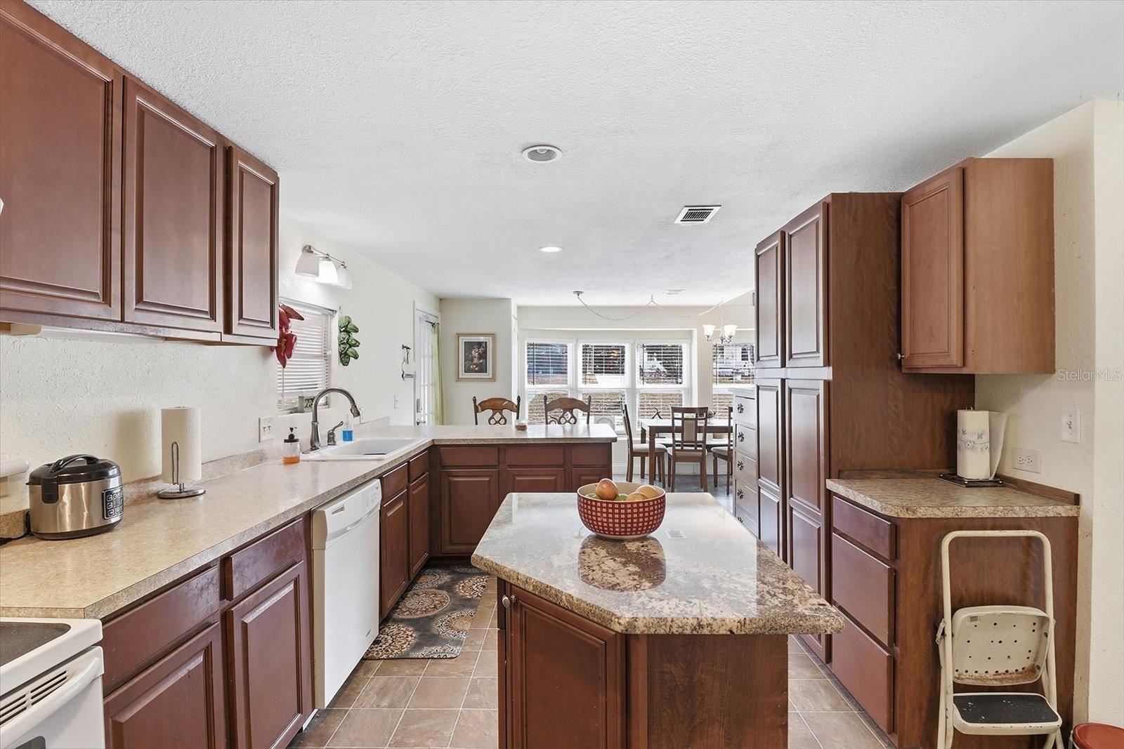 QUAIL RUN RETREATS UNREC SUB - Residential