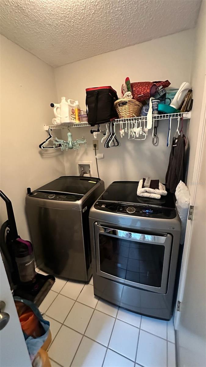 SUTTON RIDGE PH 03 - Residential