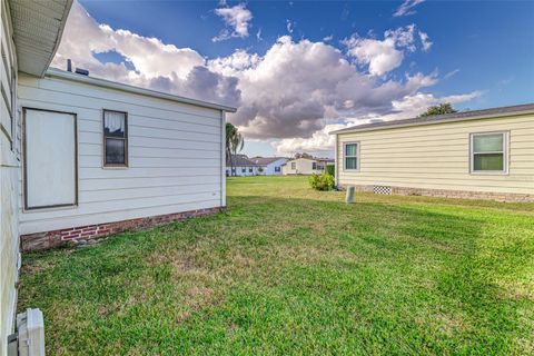 A home in LAKELAND