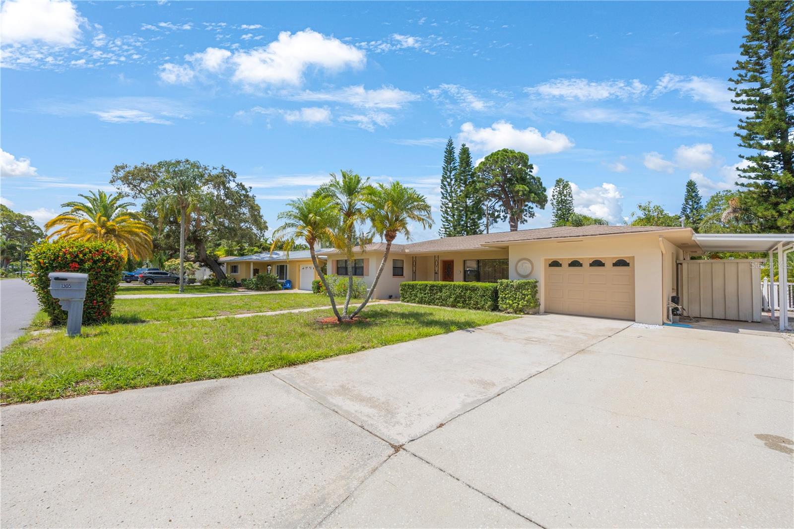 1305 MARION DRIVE S