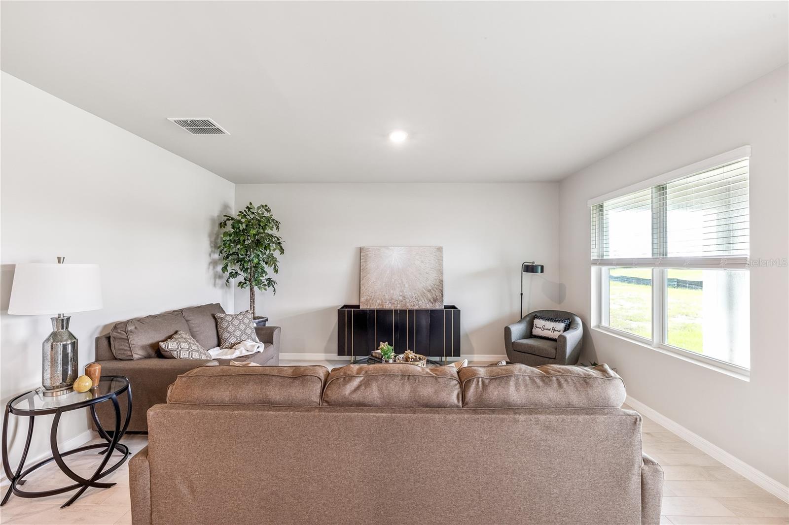 CORAL LAKES - CORAL CREEK - Residential