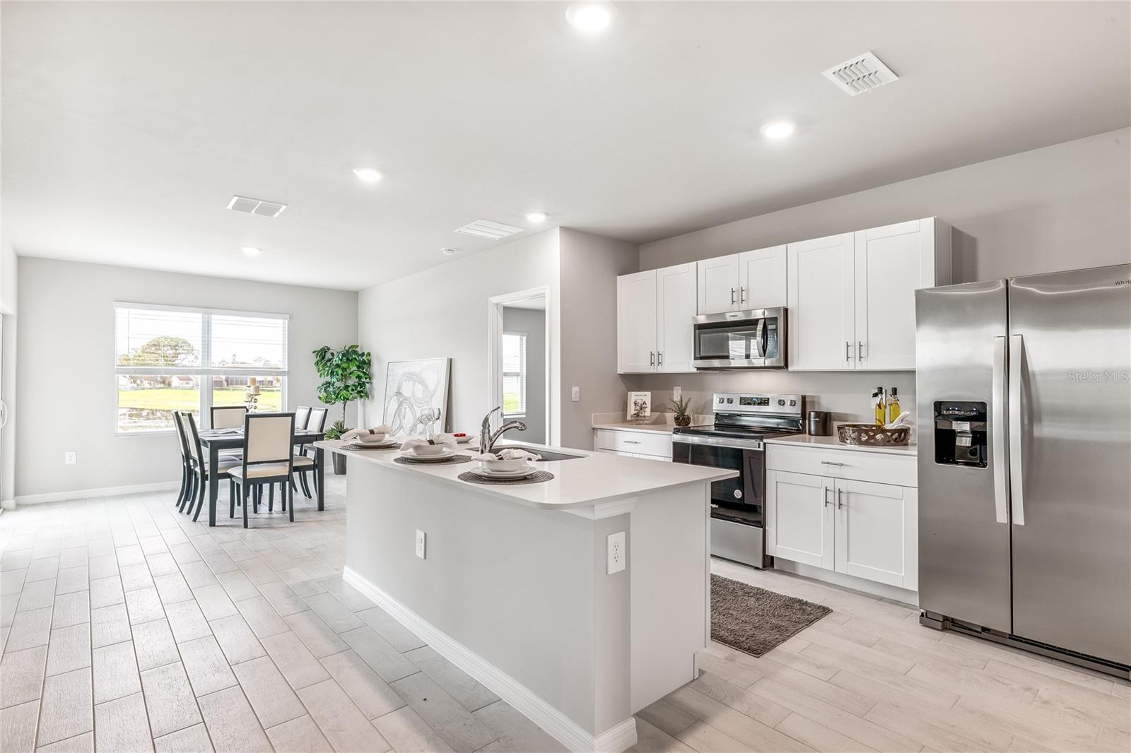 CORAL LAKES - CORAL CREEK - Residential