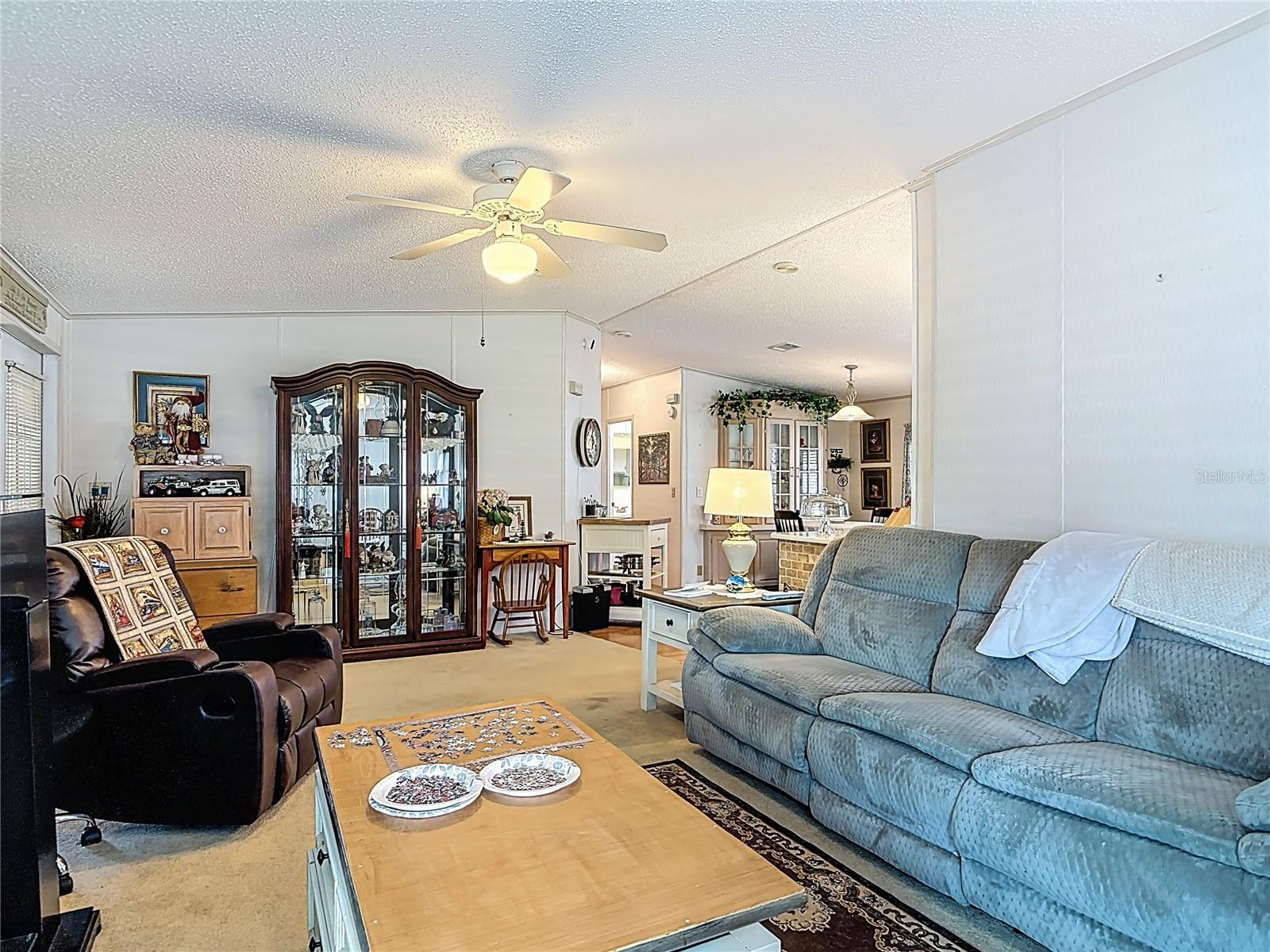 TRADERS COVE UNIT 01 - Residential