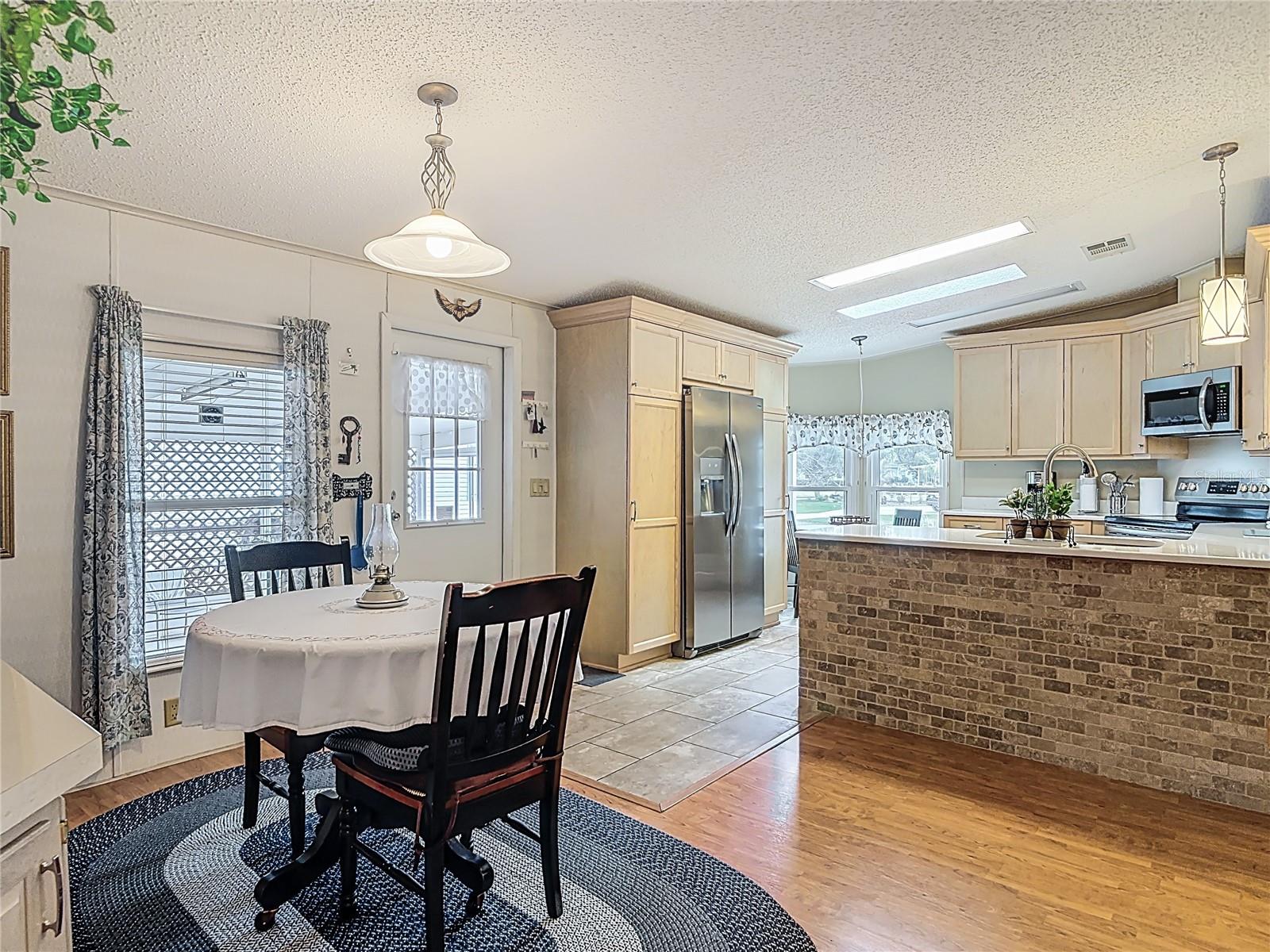 TRADERS COVE UNIT 01 - Residential