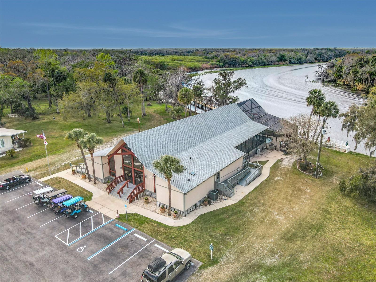 TRADERS COVE UNIT 01 - Residential