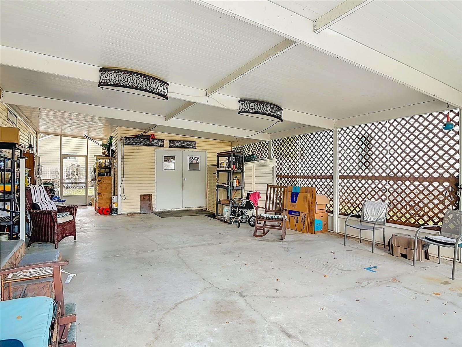 TRADERS COVE UNIT 01 - Residential