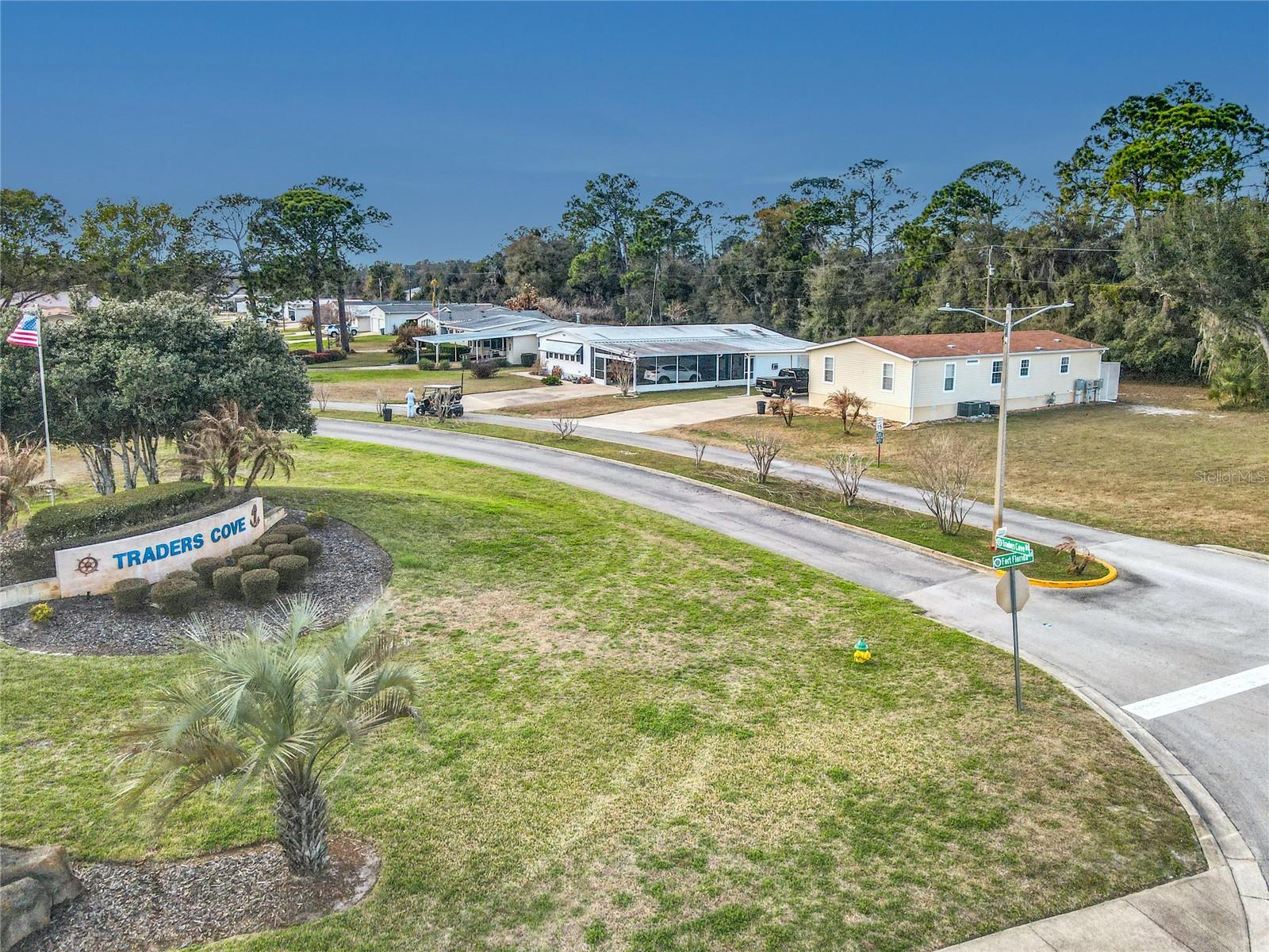 TRADERS COVE UNIT 01 - Residential