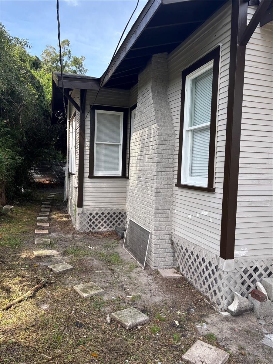 8216 N 14TH STREET STREET