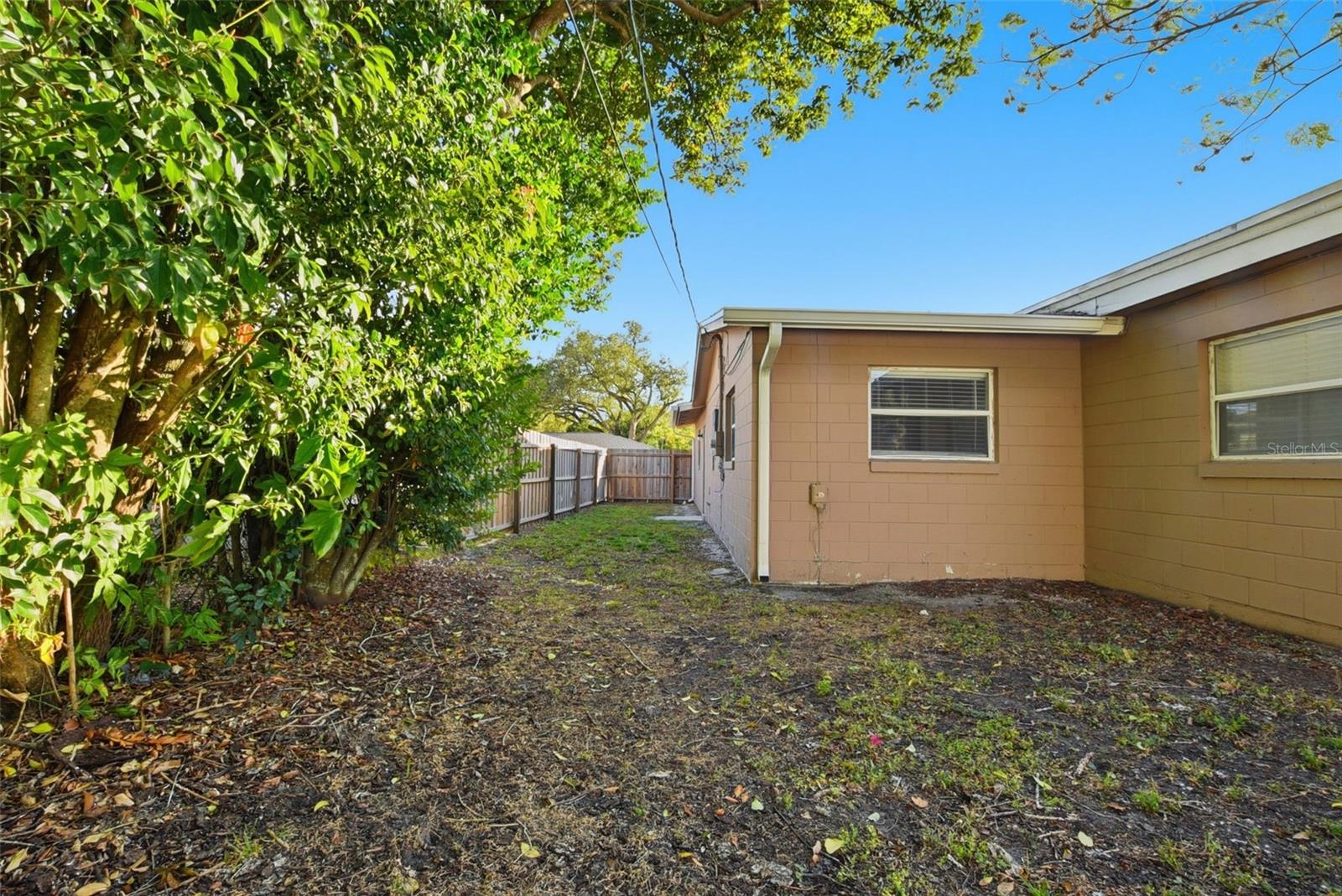 WOODCREST UNIT 01 - Residential