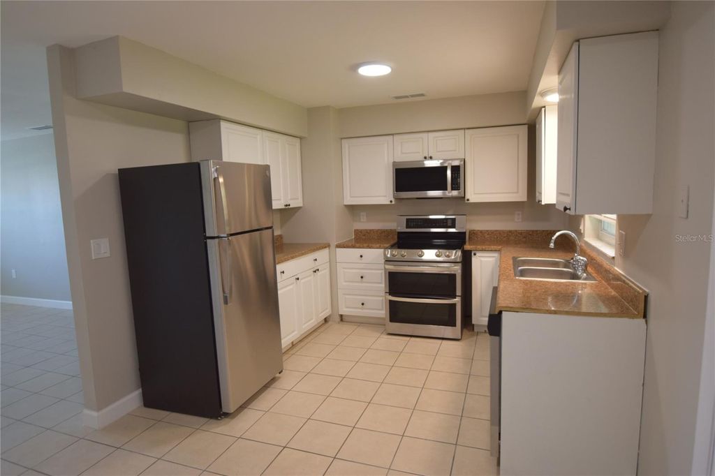 Photo of 909 E Bella Vista Street, Lakeland, FL 33805 (MLS # L4959153)