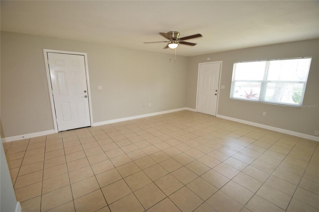 Photo of 909 E Bella Vista Street, Lakeland, FL 33805 (MLS # L4959153)