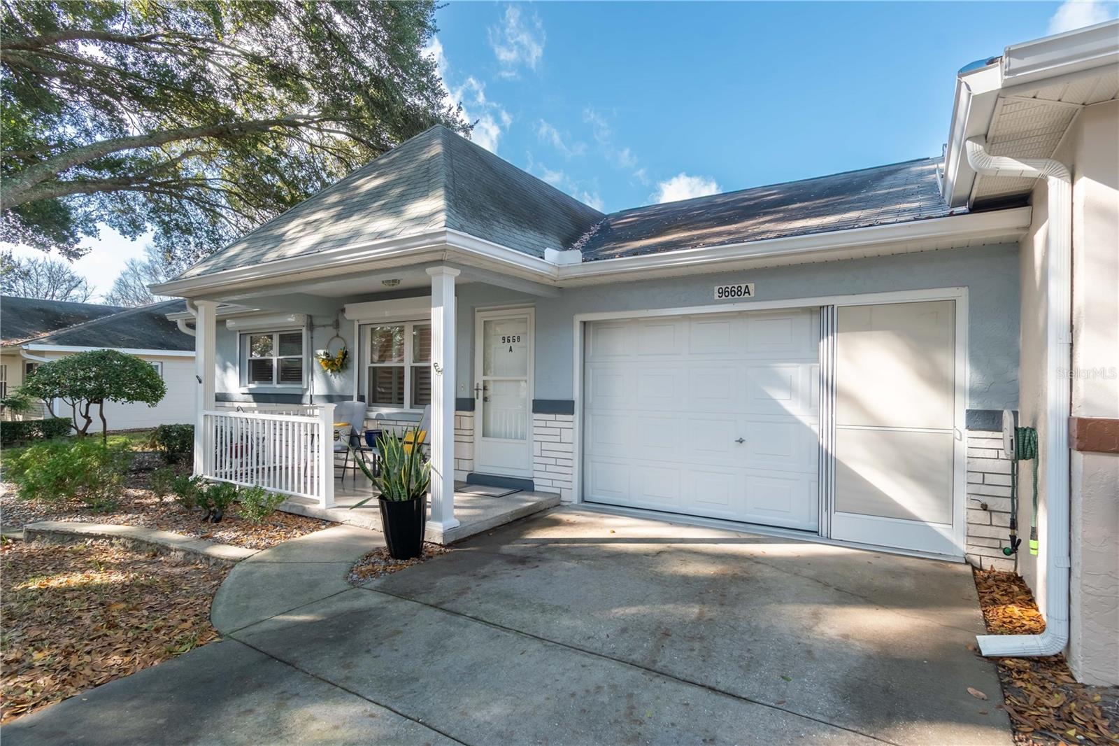 ON TOP OF THE WORLD - Residential