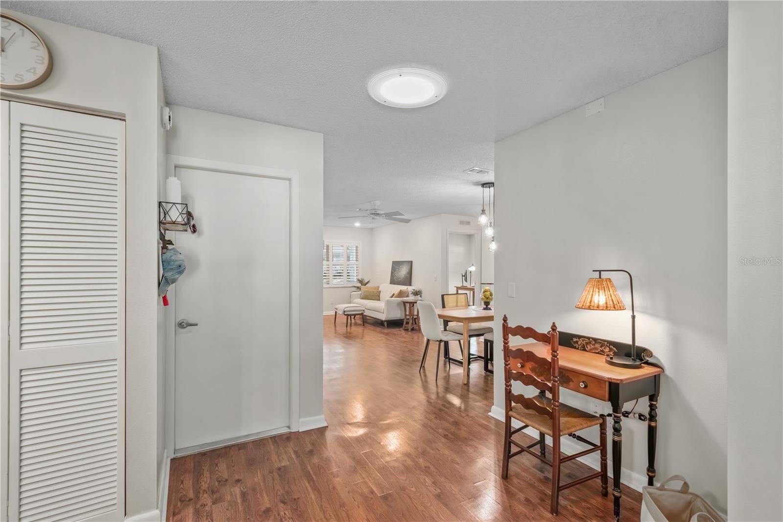 ON TOP OF THE WORLD - Residential