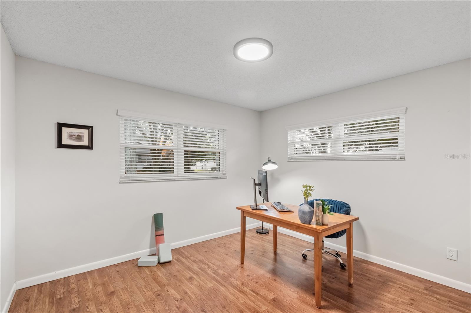 ON TOP OF THE WORLD - Residential