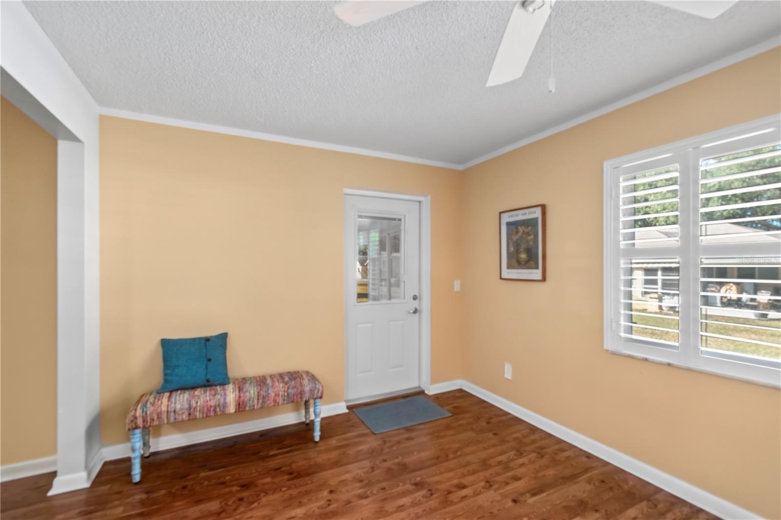 ON TOP OF THE WORLD - Residential