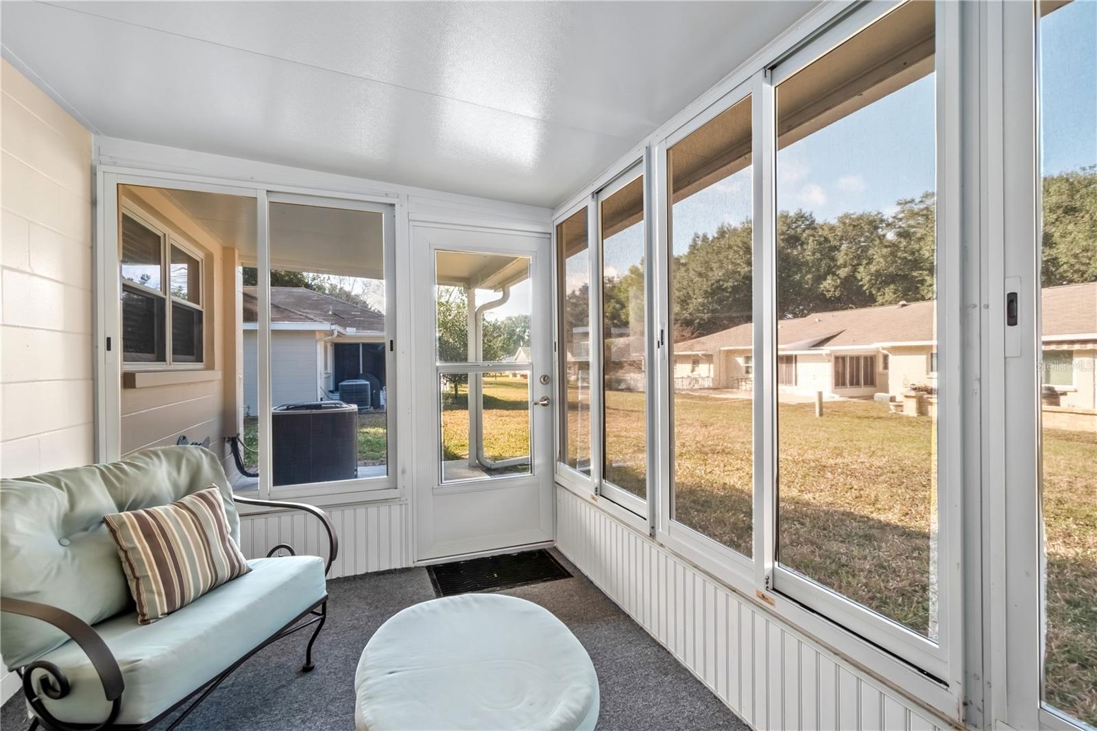 ON TOP OF THE WORLD - Residential