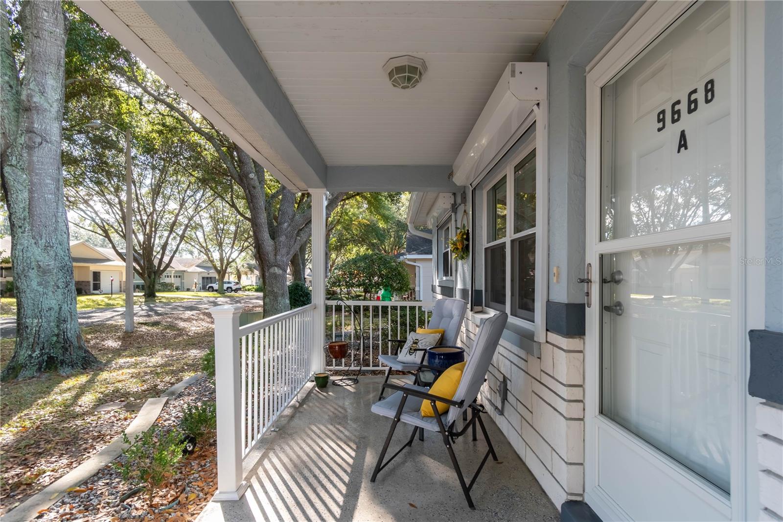 ON TOP OF THE WORLD - Residential