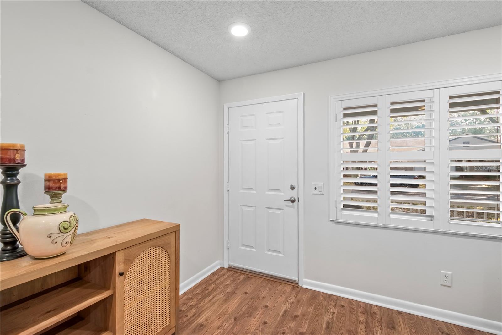 ON TOP OF THE WORLD - Residential