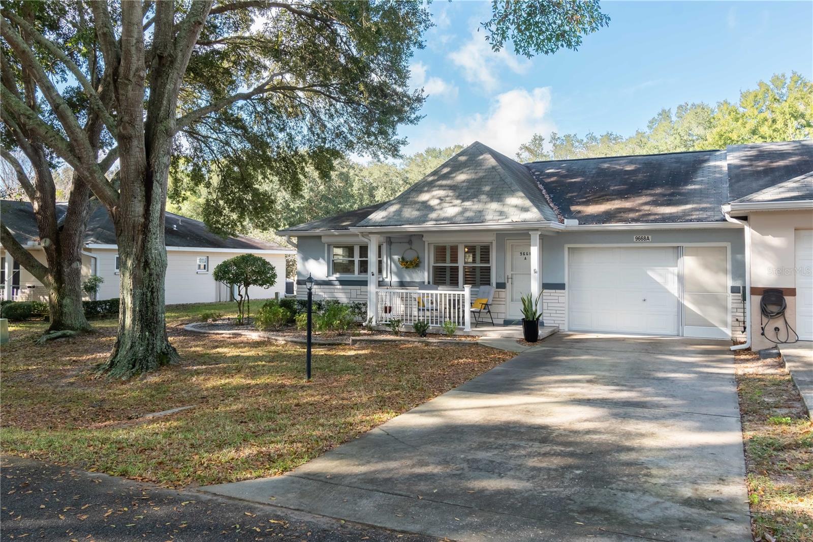 ON TOP OF THE WORLD - Residential