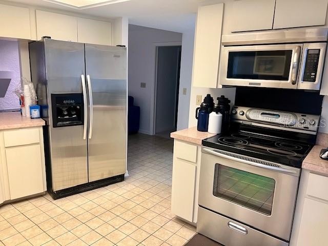 BELLEVUE ESTATES 4TH ADD - Residential Lease