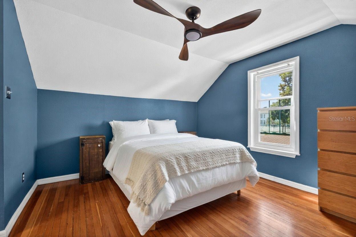 CHEVY CHASE - Residential