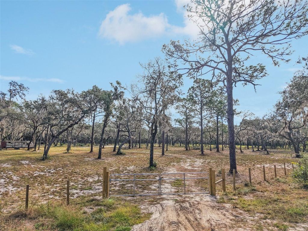 Photo of 0 Treasure Island Road, Leesburg, FL 34788 (MLS # G5105449)