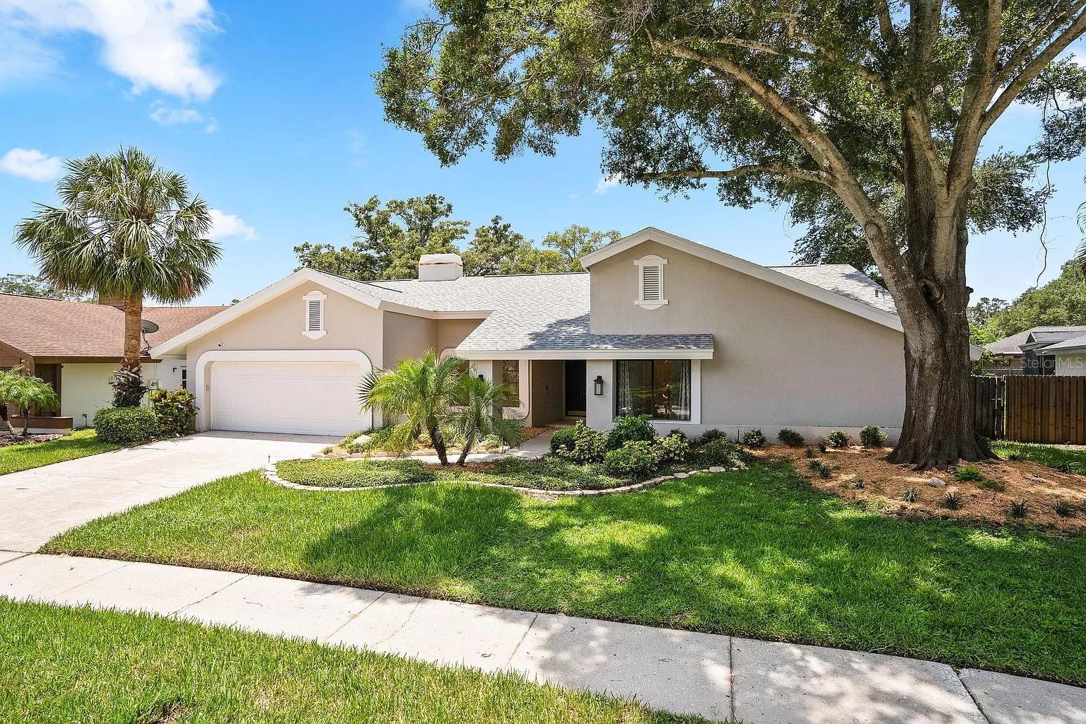 COACHMAN RIDGE-TRACT A-1 - Residential Lease