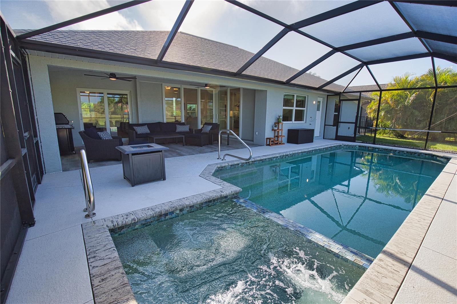 ROTONDA WEST WHITE MARSH - Residential