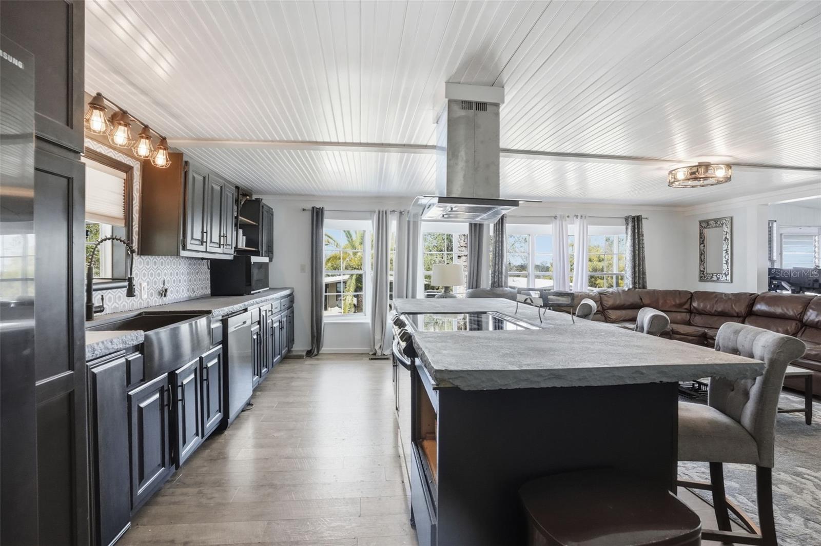 HIGH POINT MH SUB - Residential