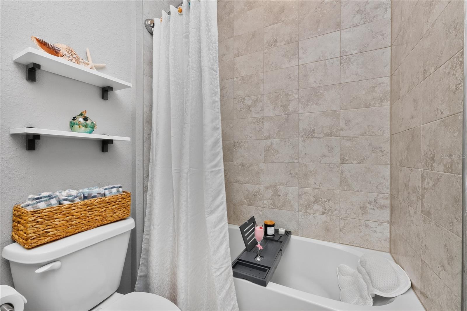 PUNTA GORDA ISLES SEC 20 - Residential