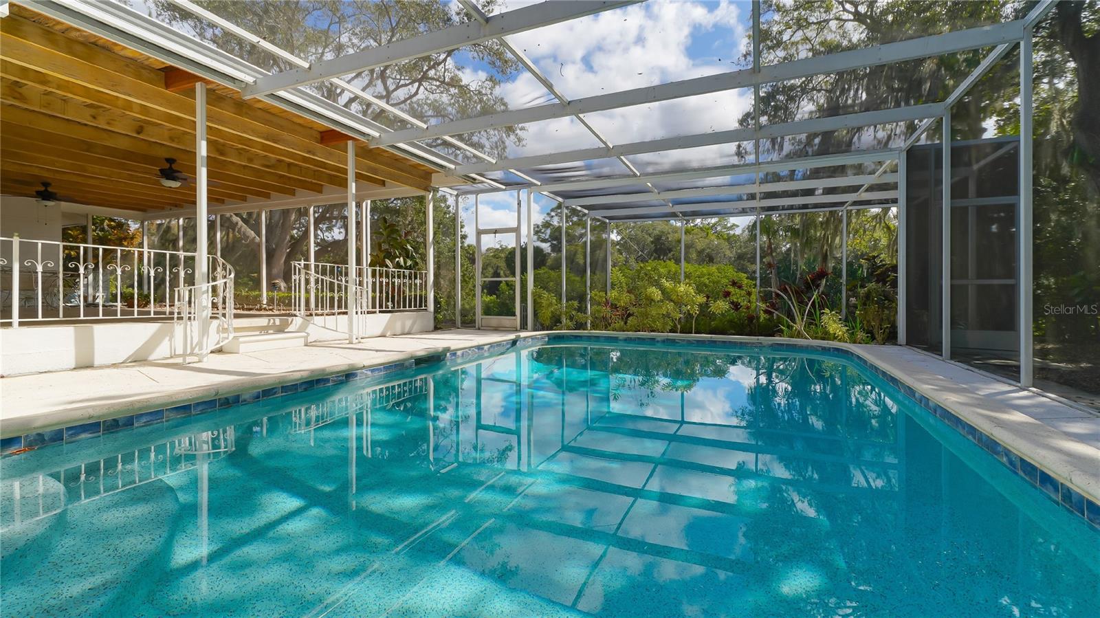 SOUTH GATE - Residential Lease