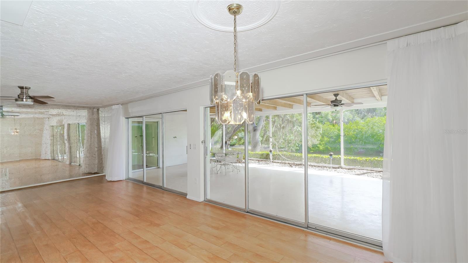 SOUTH GATE - Residential Lease