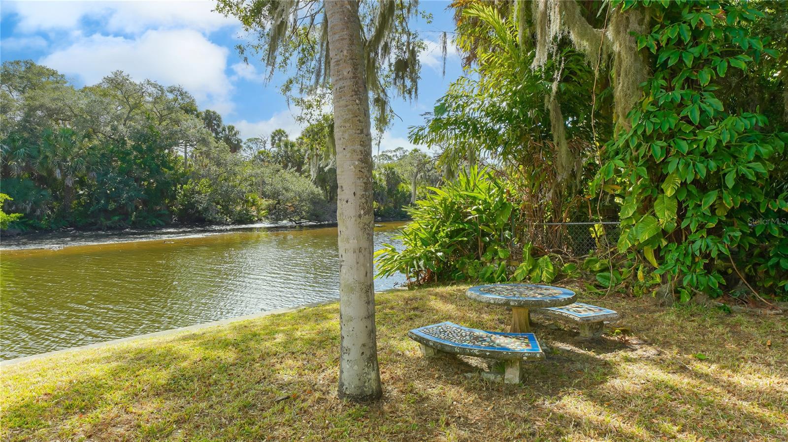 SOUTH GATE - Residential Lease