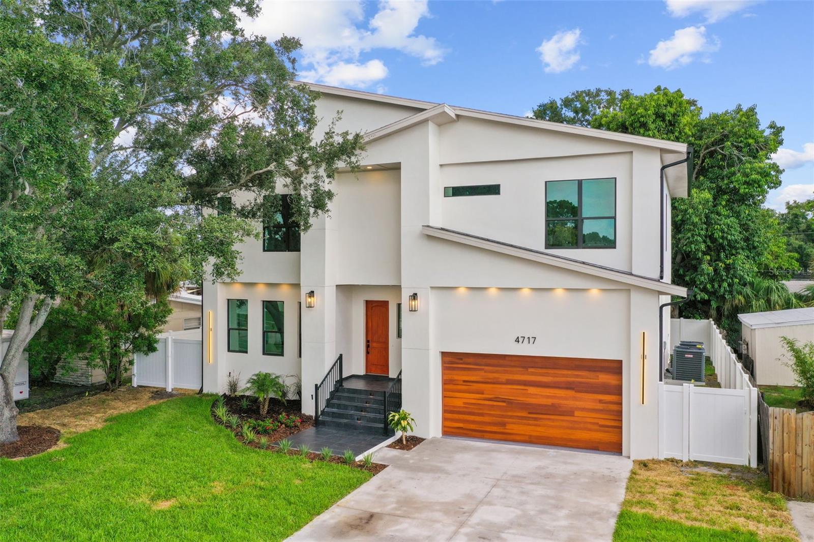 GANDY GARDENS 1 - Residential