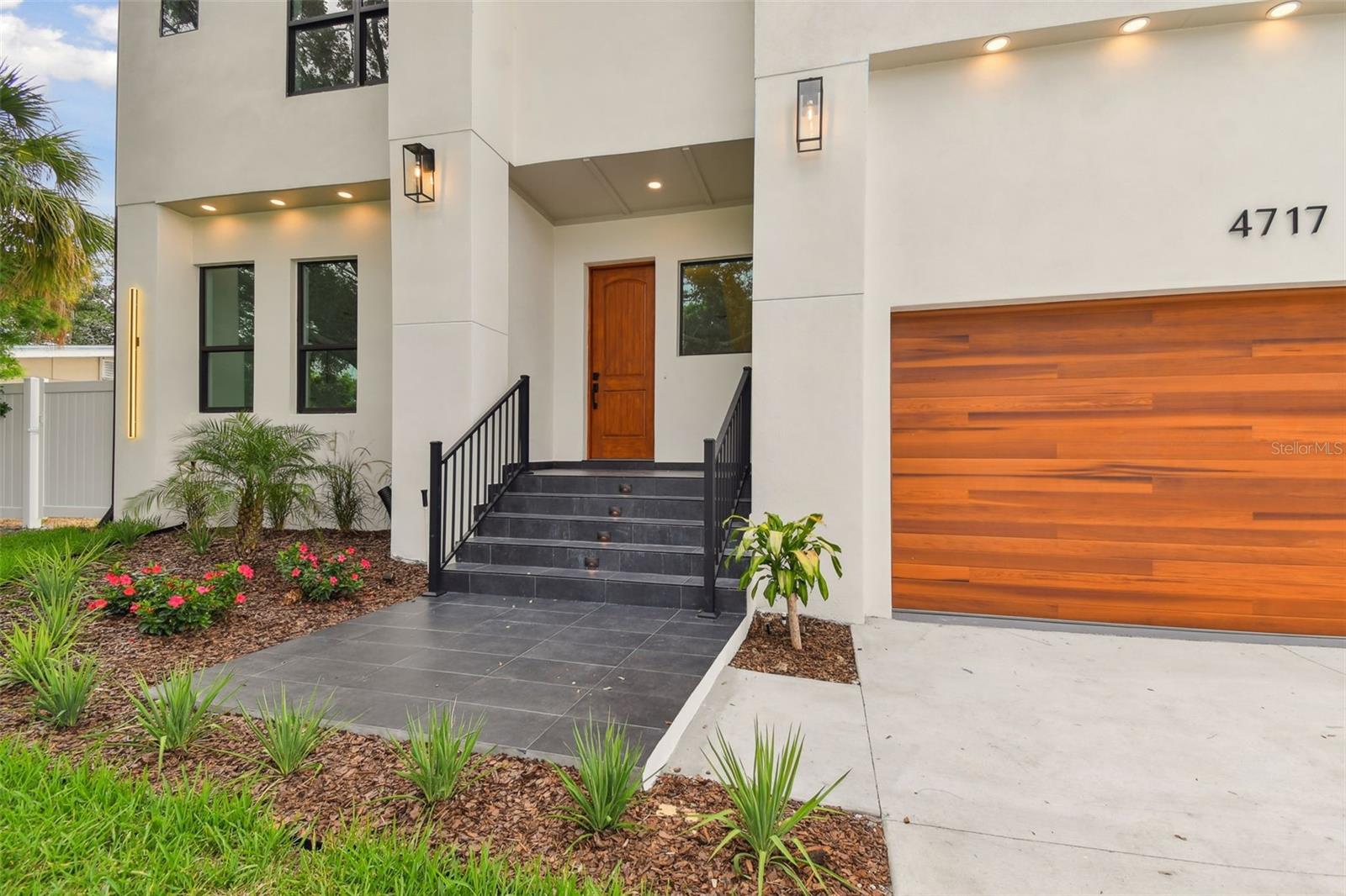 GANDY GARDENS 1 - Residential