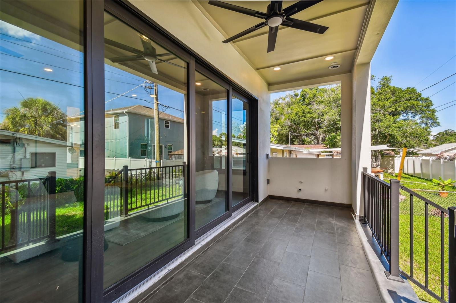 GANDY GARDENS 1 - Residential