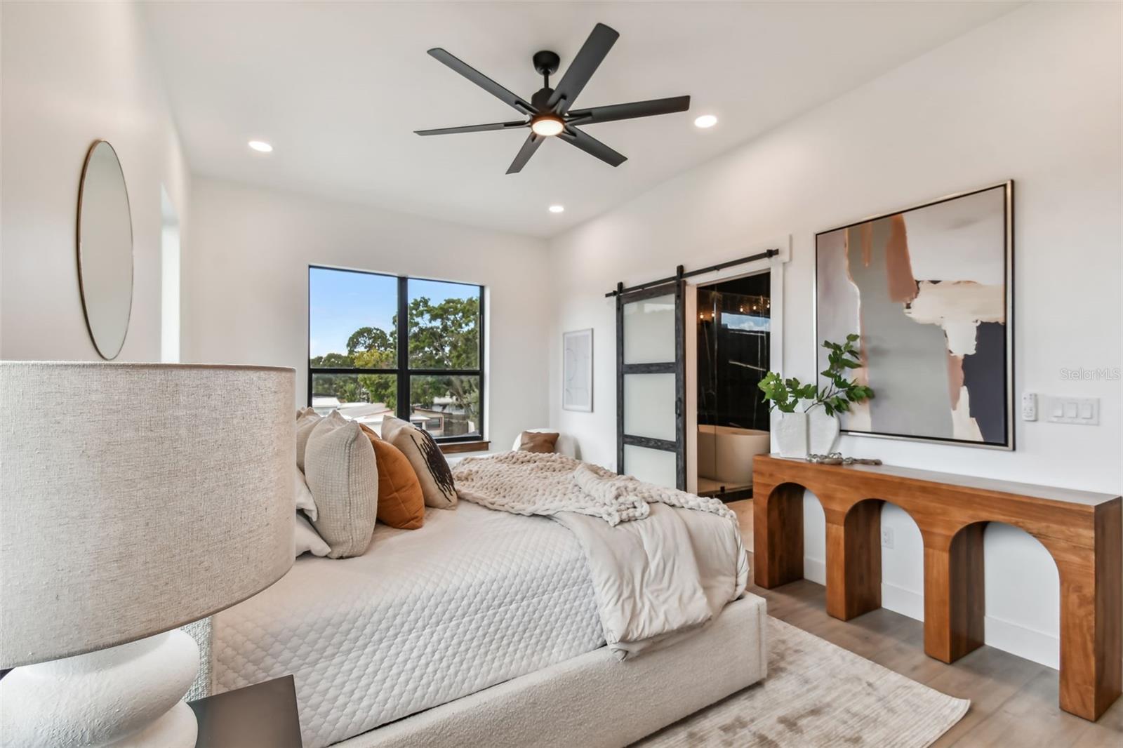 GANDY GARDENS 1 - Residential