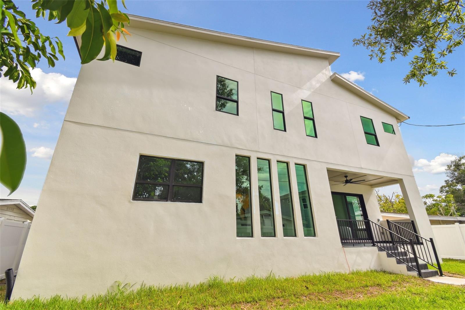 GANDY GARDENS 1 - Residential
