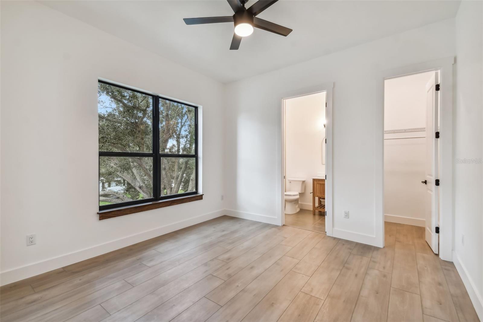 GANDY GARDENS 1 - Residential