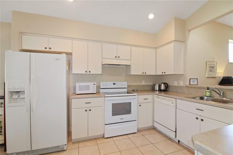 Tiny photo for 20846 Queen Alexandra Drive, Leesburg, FL 34748 (MLS # G5110495)