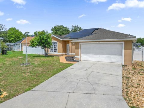 Photo of 5403 Loma Vista Loop, Davenport, FL 33896 (MLS # O6410624)