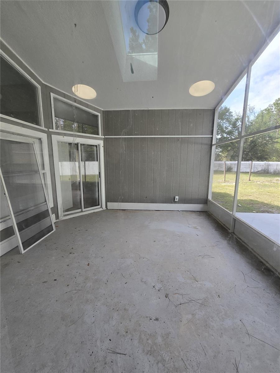 QUAIL HOLLOW PH 1 - Residential Lease