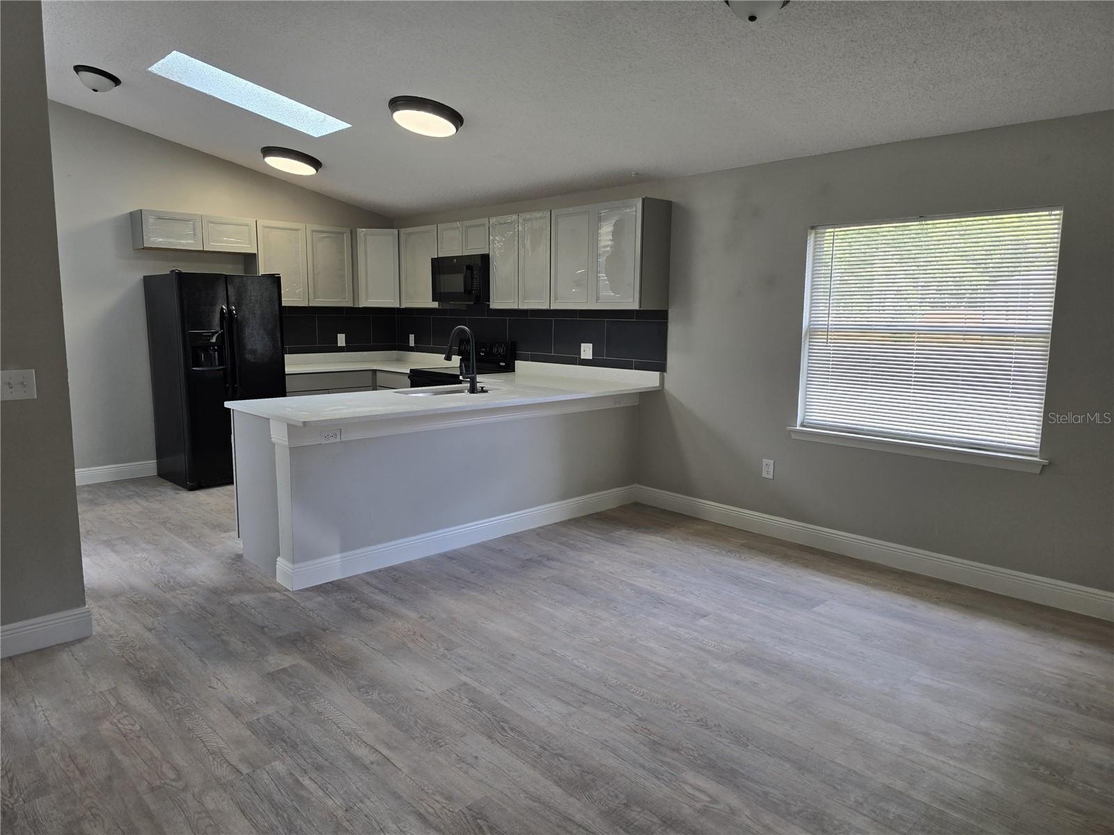 QUAIL HOLLOW PH 1 - Residential Lease