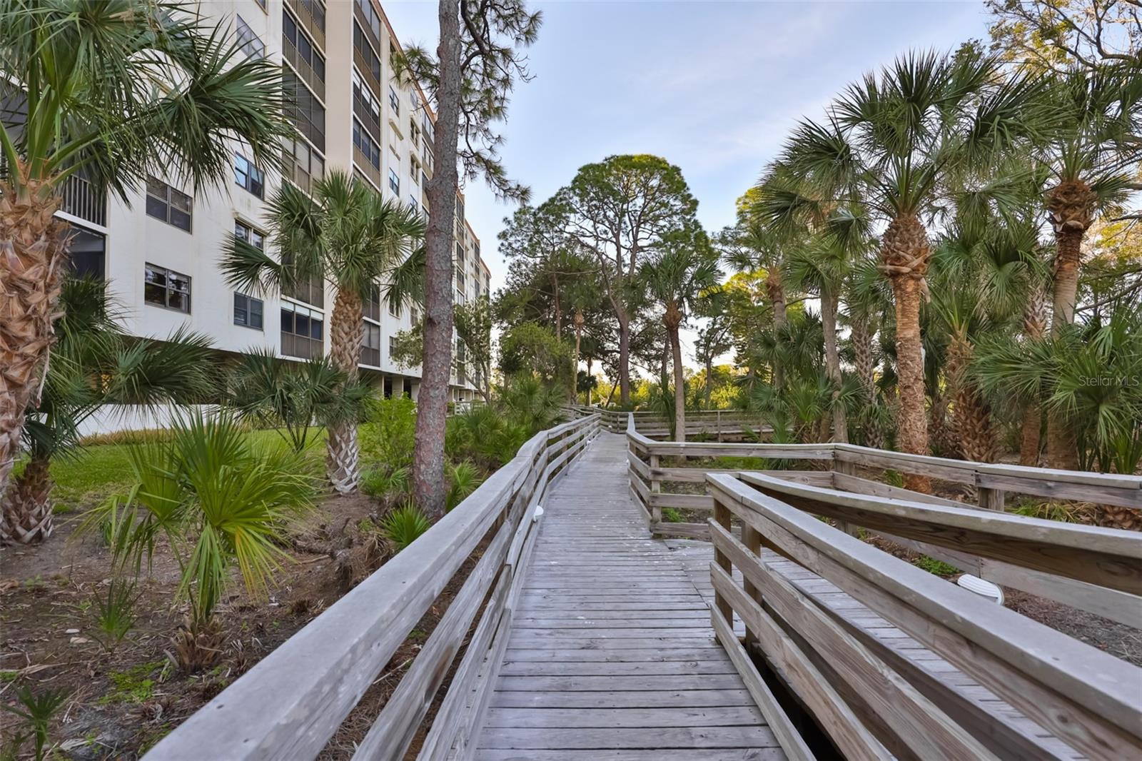 ISLAND VIEW SOUTH CONDO - Residential