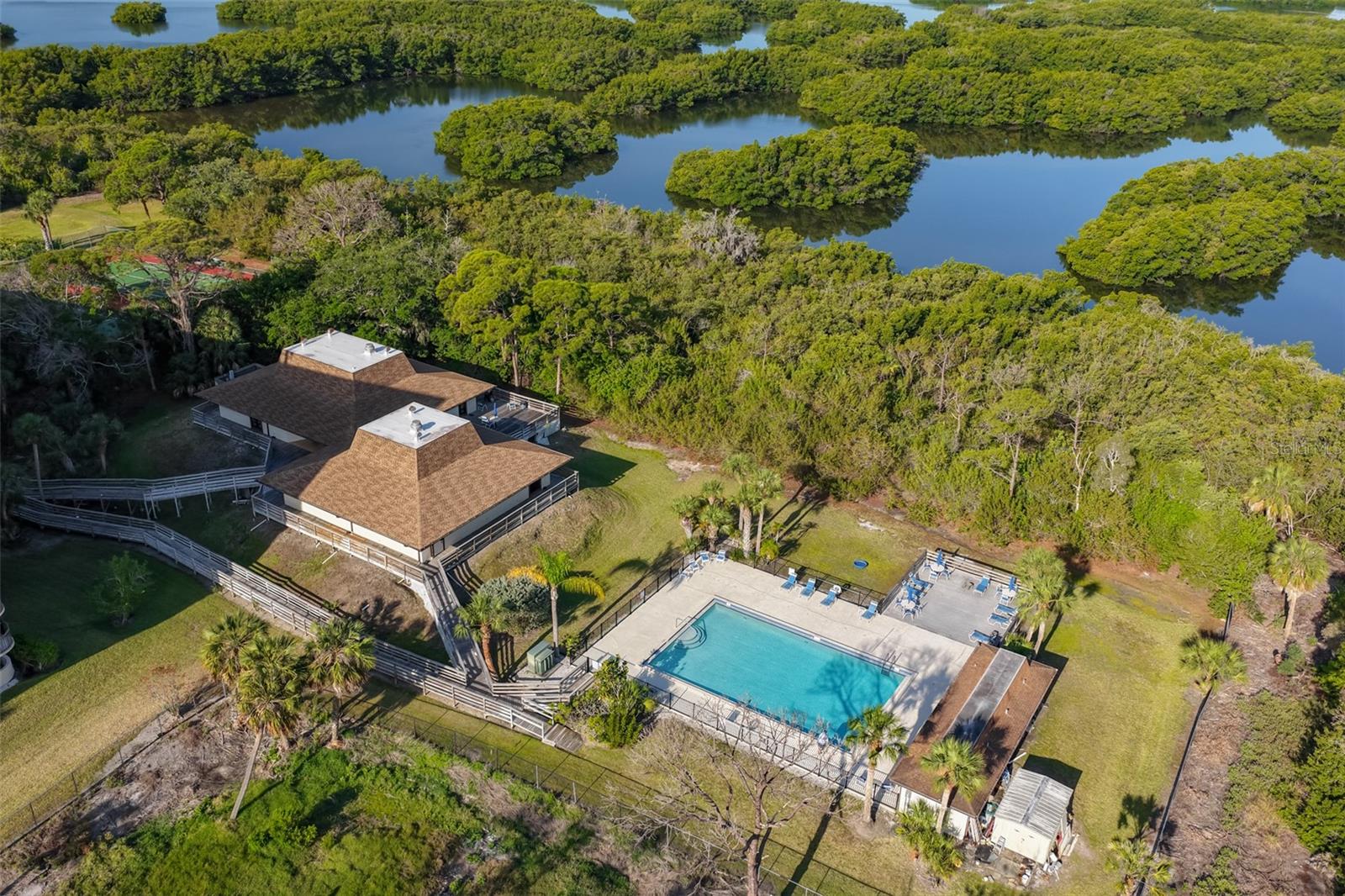 ISLAND VIEW SOUTH CONDO - Residential
