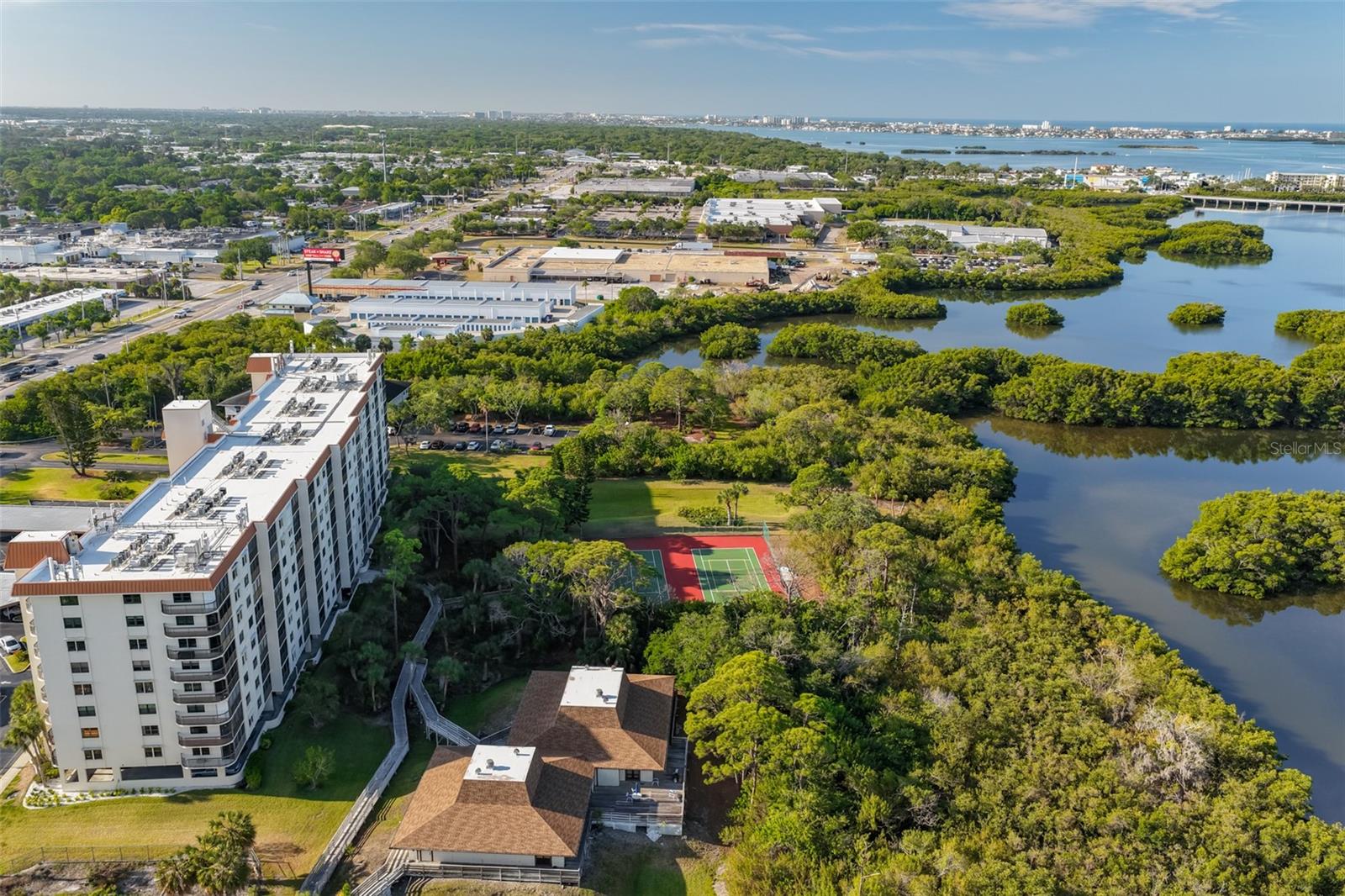ISLAND VIEW SOUTH CONDO - Residential