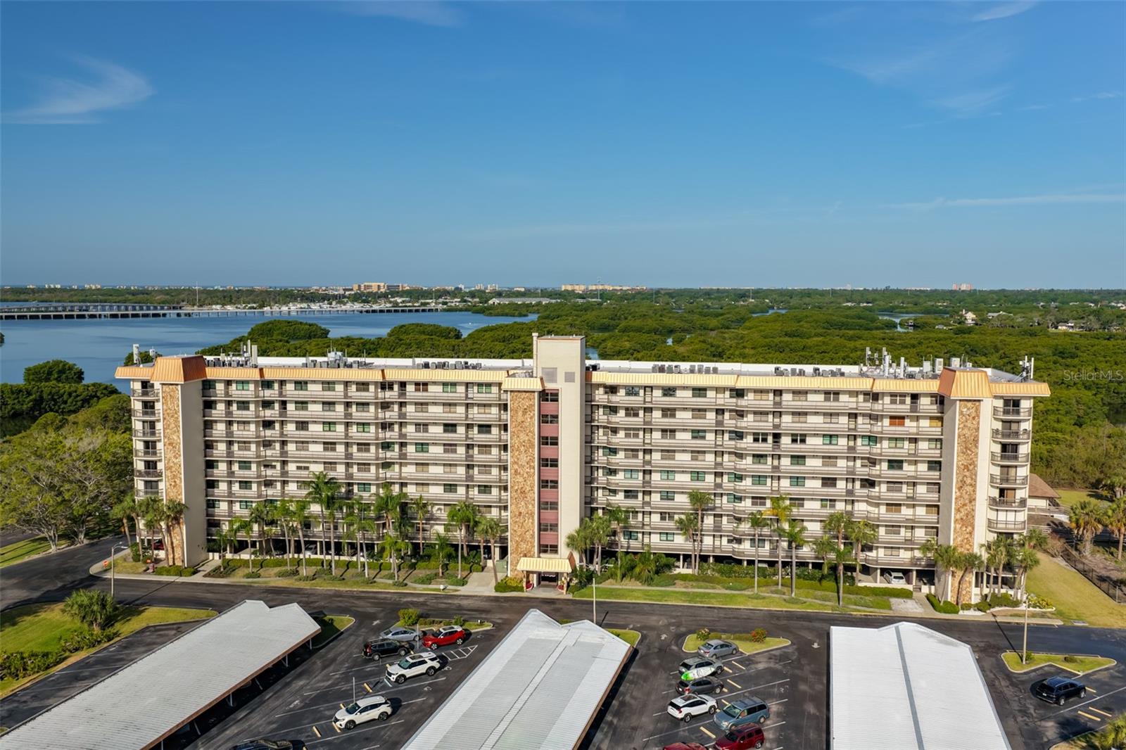 ISLAND VIEW SOUTH CONDO - Residential