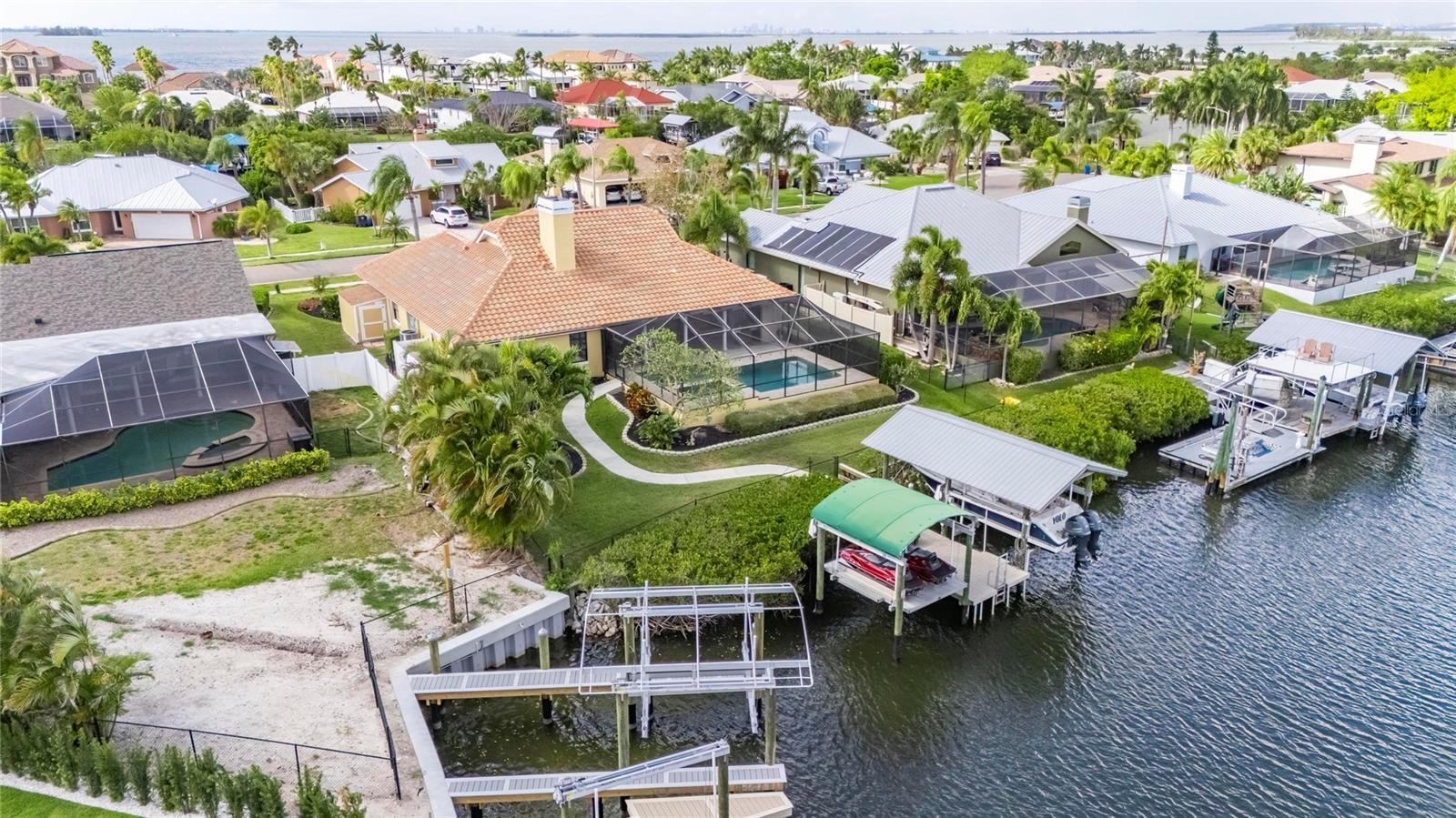 COBIA CAY - Residential