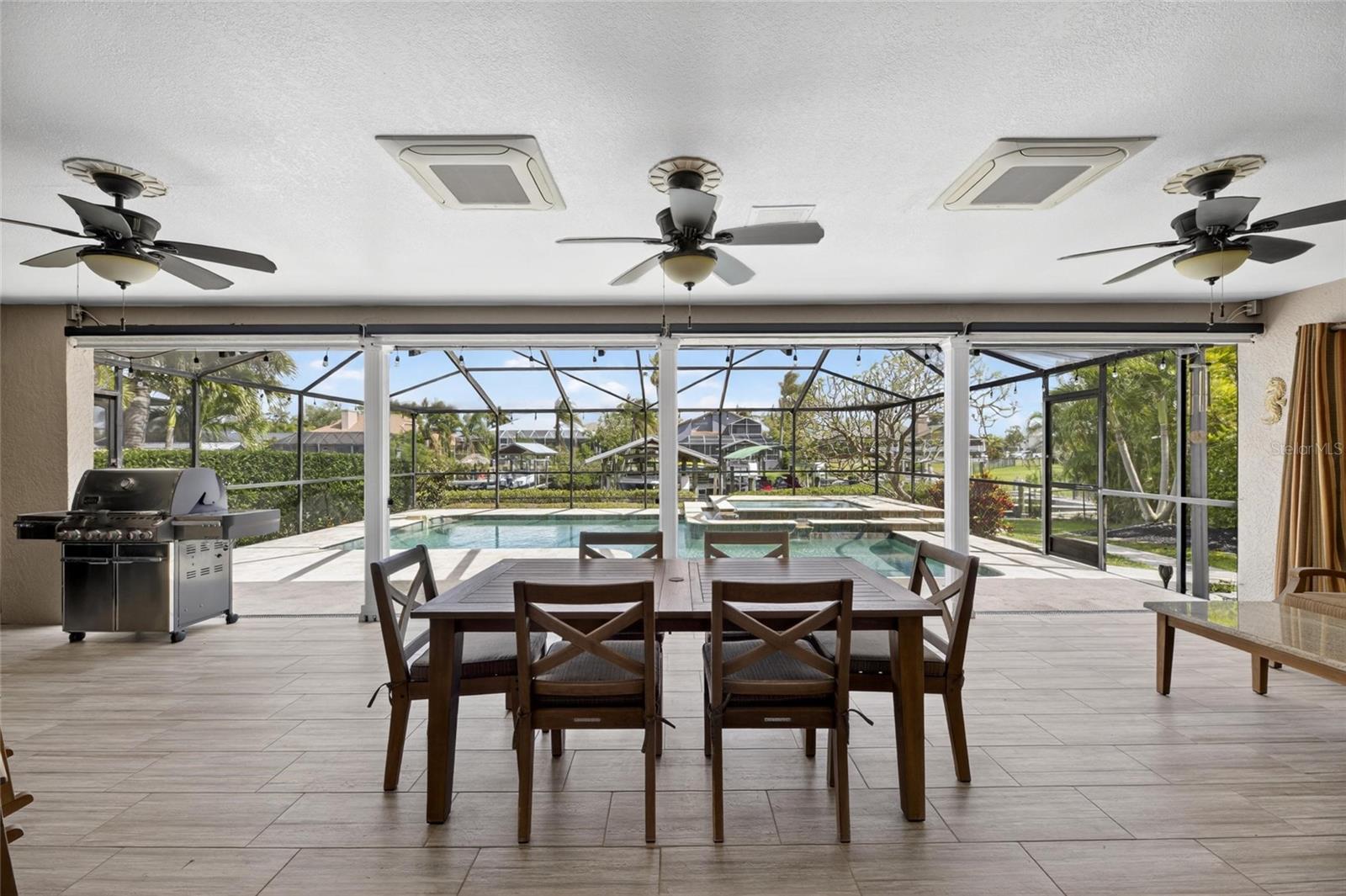 COBIA CAY - Residential